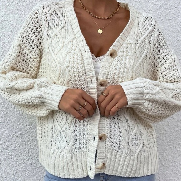 White Cable Knit Button Front Cardigan in L - Picture 3 of 5